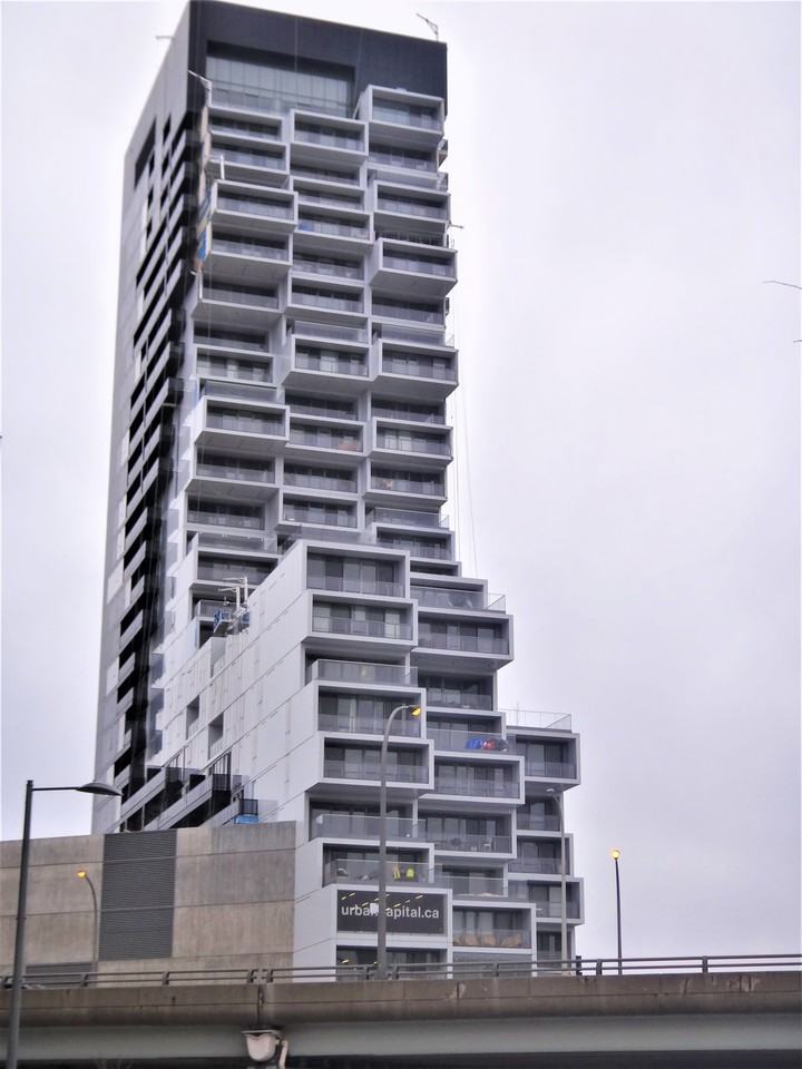 170 Bayview Avenue #2607