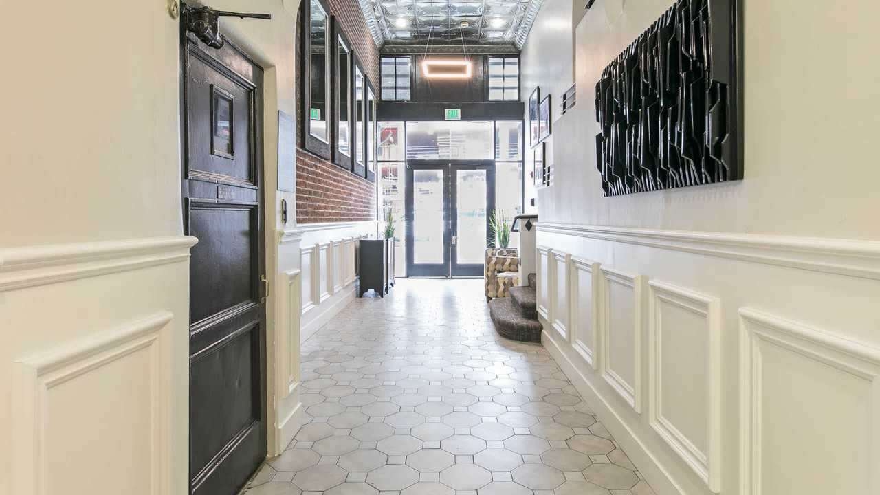 Vintage at 425 Broadway - Photo 3 of 26