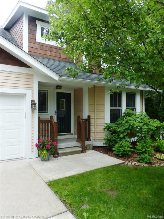 270 Ashley Way - Photo 2 of 38