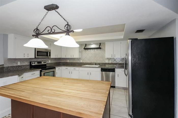 328 Monet Dr - Photo 3 of 16