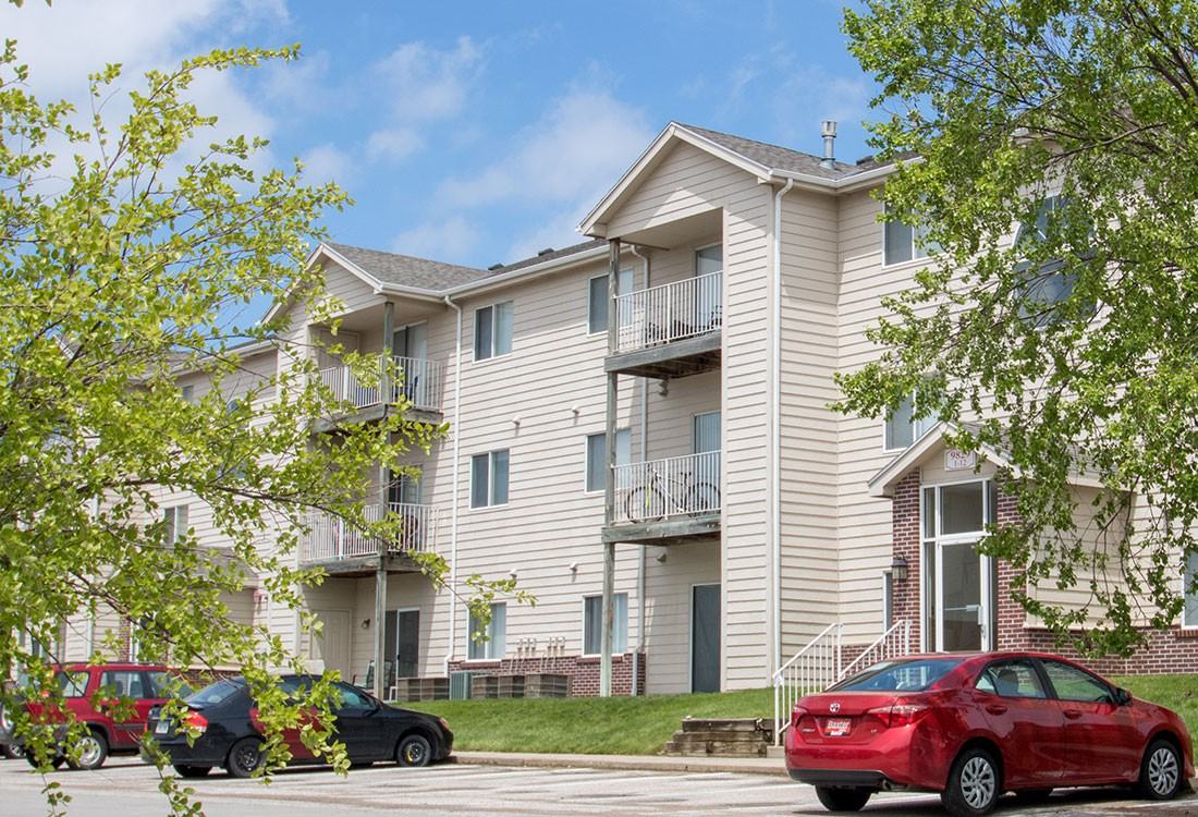 Flatwater Apartments 9825 Centennial Plz, La Vista, NE 68128 Zumper