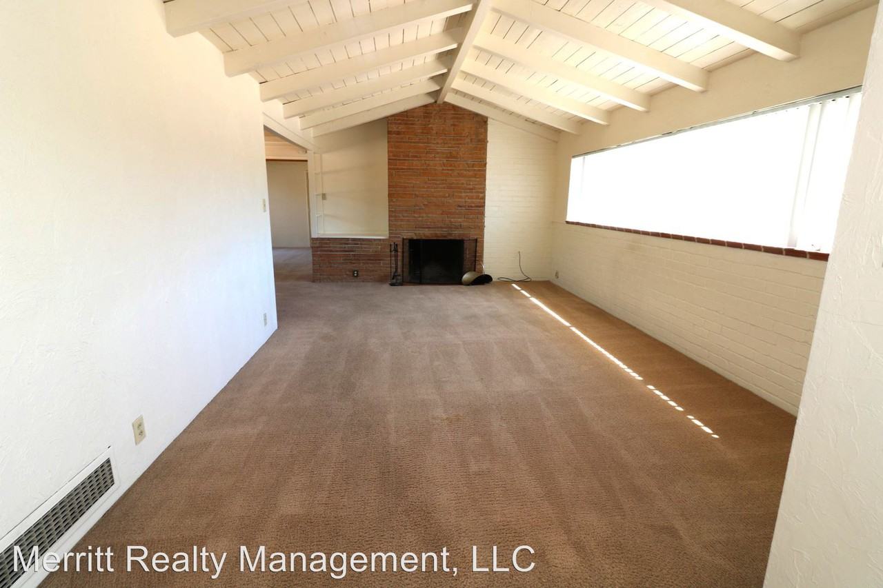 2315 E Waverly St - Photo 2 of 23