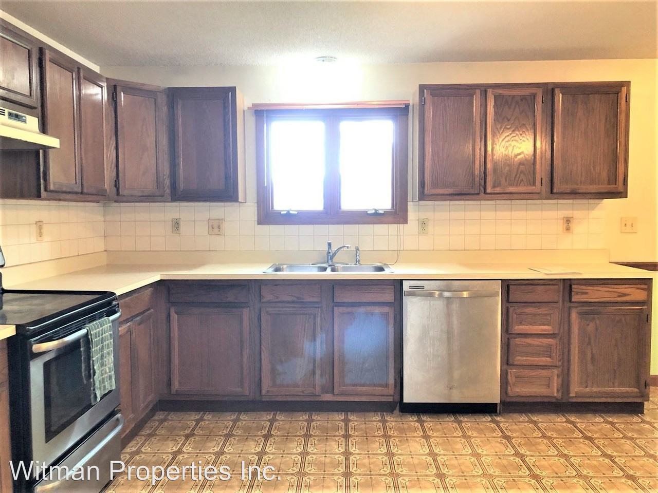 196 Mazarin St - Photo 3 of 36