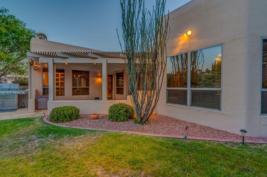 1004 Calle Parque Dr - Photo 2 of 24