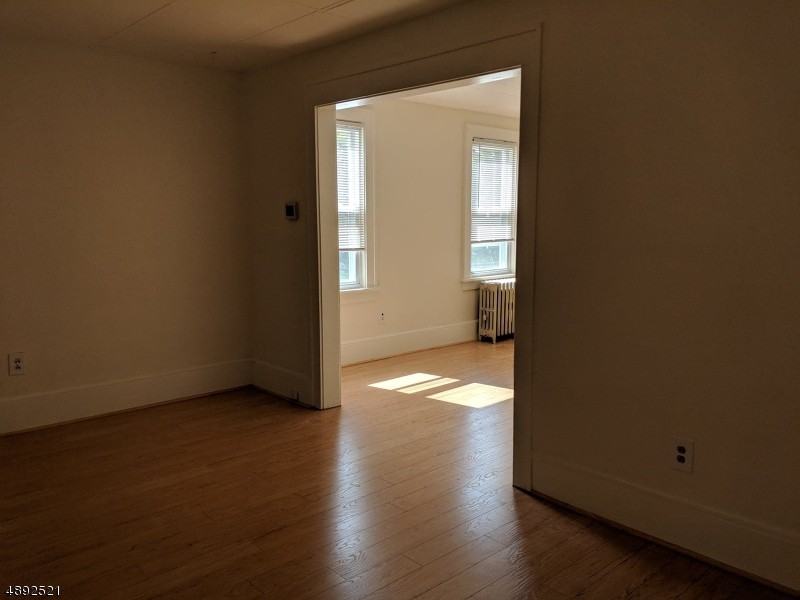 23 Stephen St - Photo 3 of 17