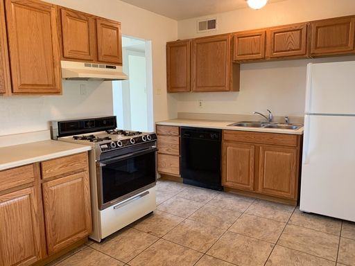 3412 Edgecliff Dr. Farmington - Photo 3 of 9