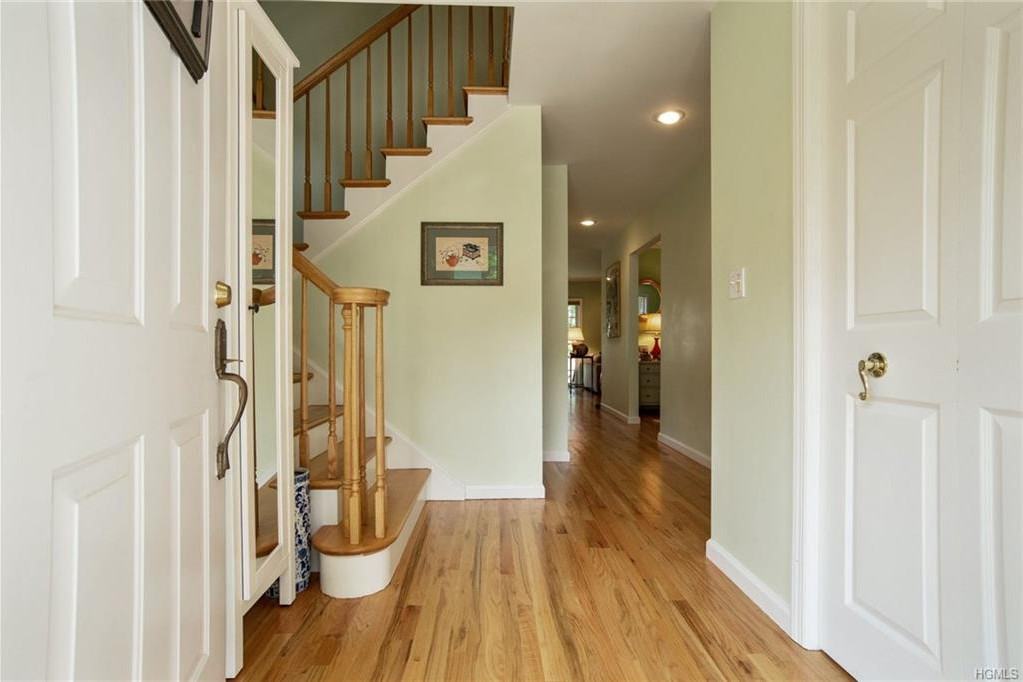 177 Clarence Rd - Photo 2 of 22