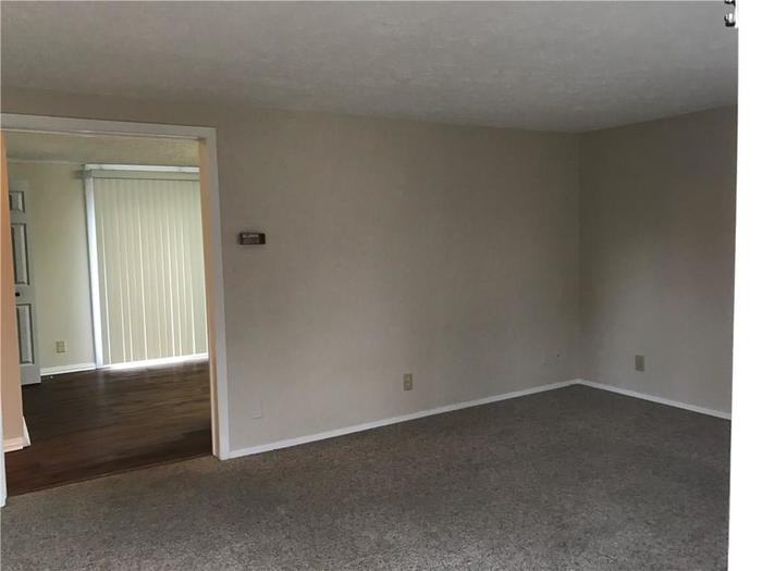 811 Westridge N Dr - Photo 2 of 40