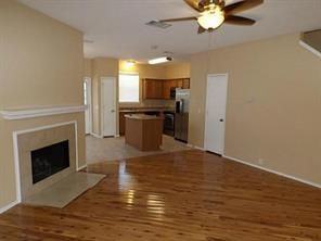 10620 Astor Dr - Photo 3 of 15