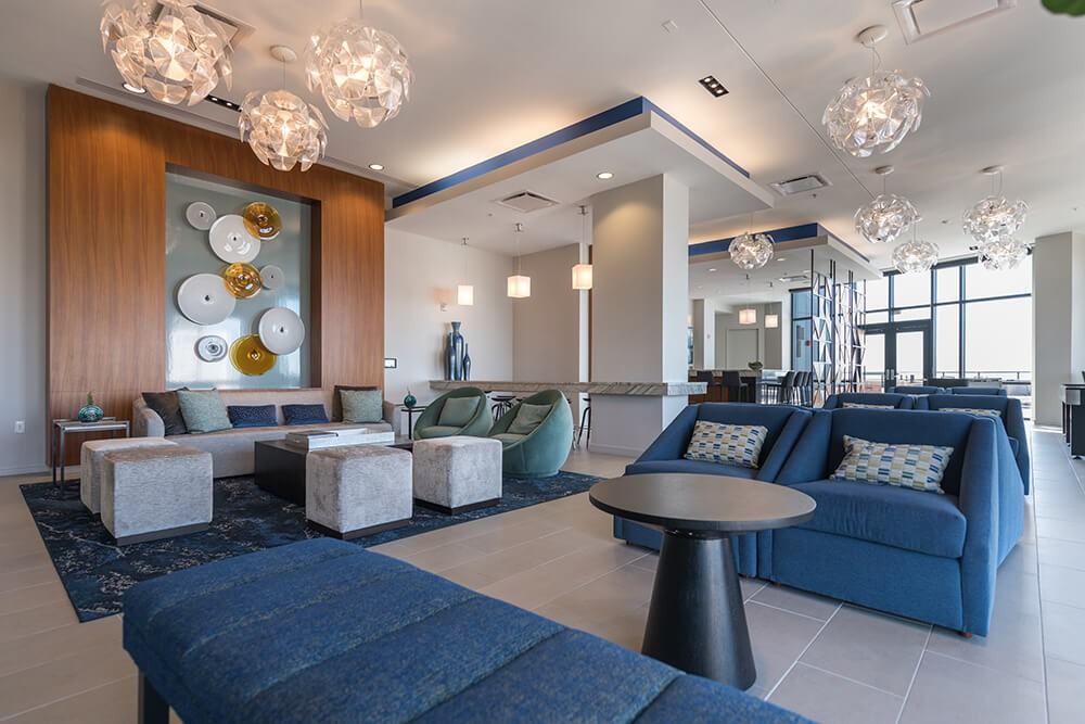 Aurora - Photo 7 of 45