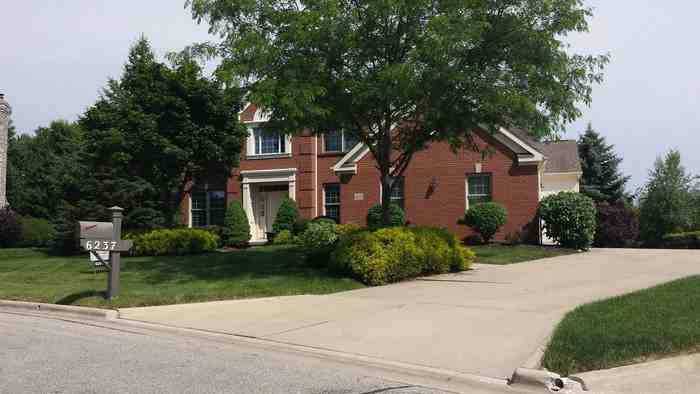 6237 Muirloch Ct S - Photo 2 of 50