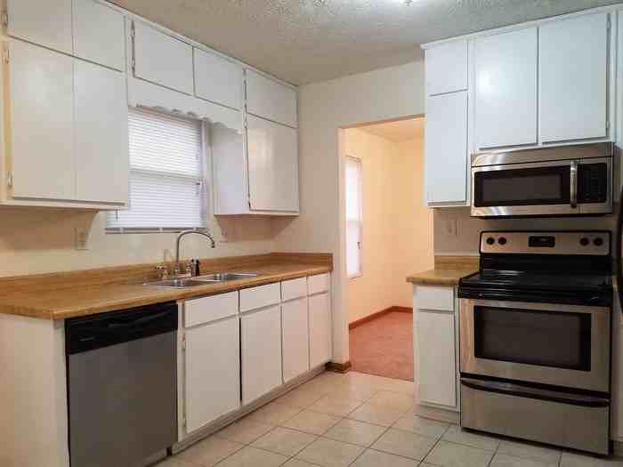 5478 Rocky Pine Dr - Photo 3 of 14