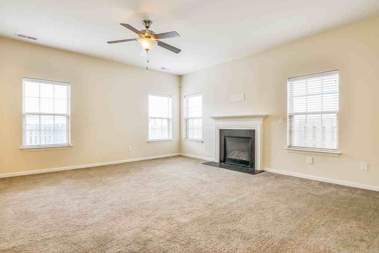 119 Marsh Creek Dr - Photo 3 of 23