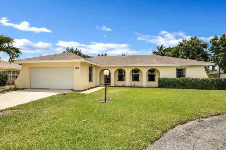 6504 Heather Way - Photo 3 of 18