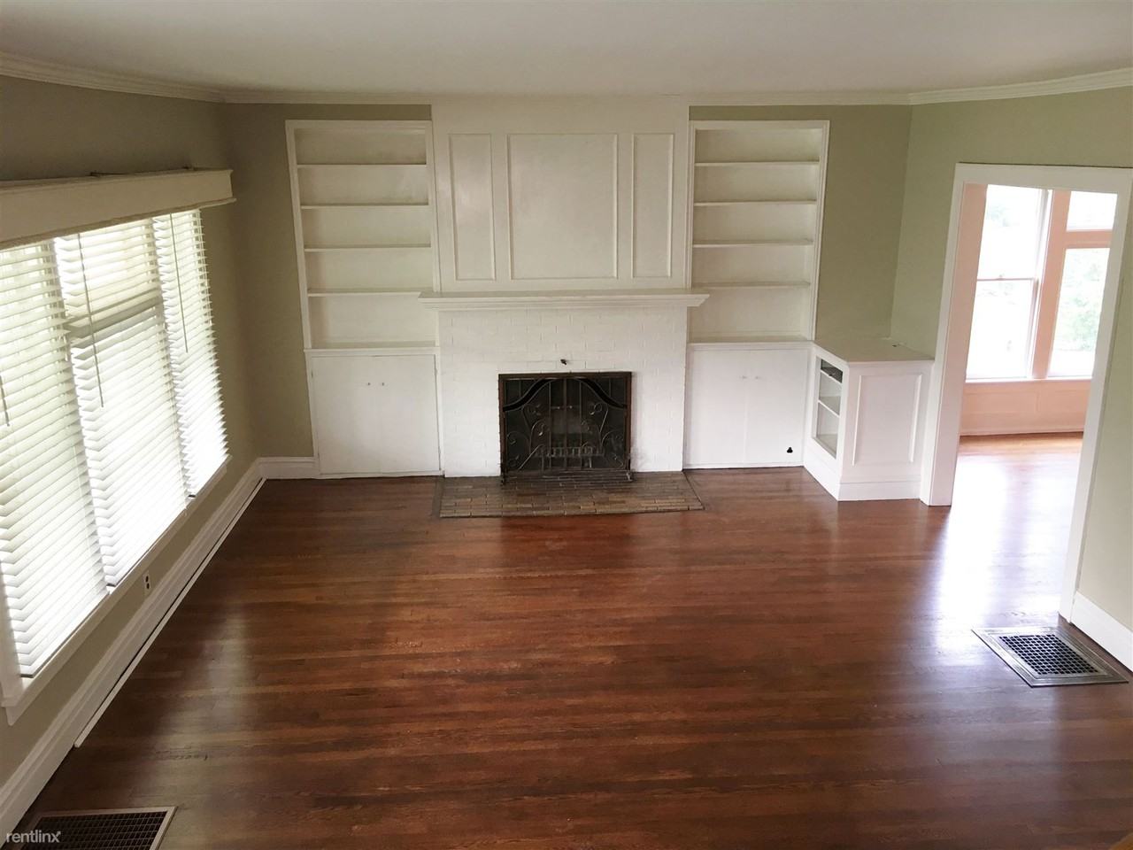 392 W Iroquois Rd - Photo 2 of 17