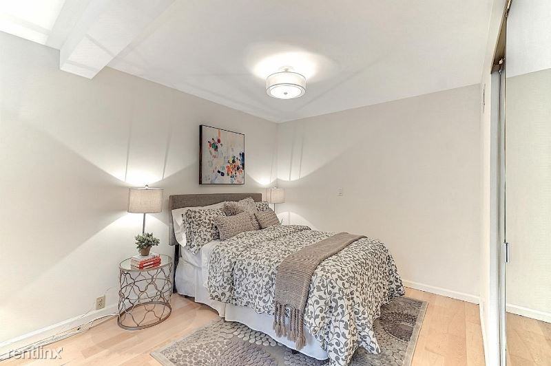 196 Longview Dr - Photo 2 of 5