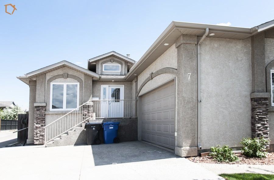 7 Grizzly Terrace N - Photo 2 of 26