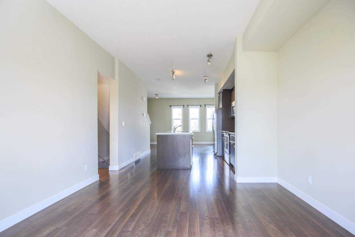 333 Silverado Common SW - Photo 2 of 27