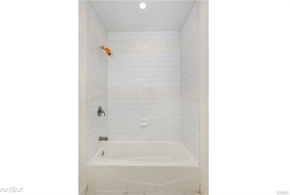 1915 El Sereno Ave - Photo 3 of 10