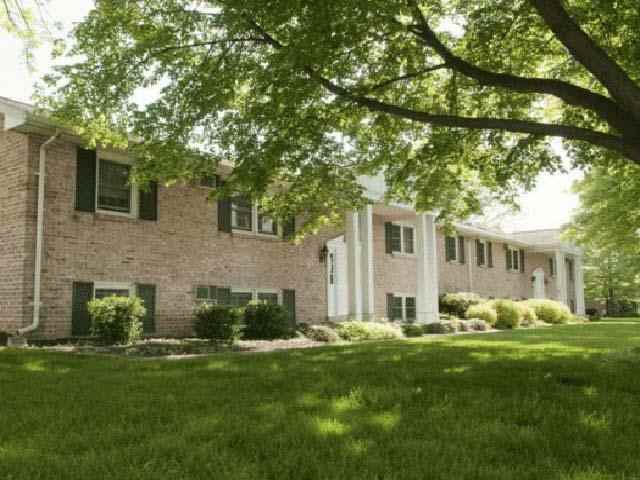 Wellington Chase - Photo 3 of 4