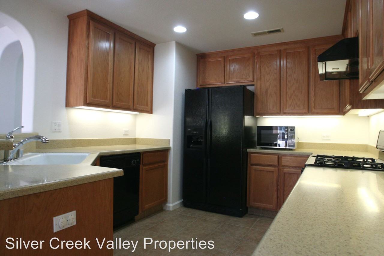 3371 Napoli Terrace - Photo 3 of 10