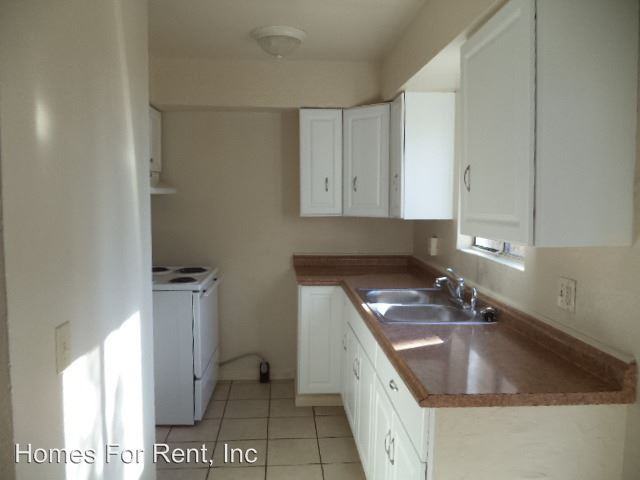 653 E. Isham Ave - Photo 3 of 8