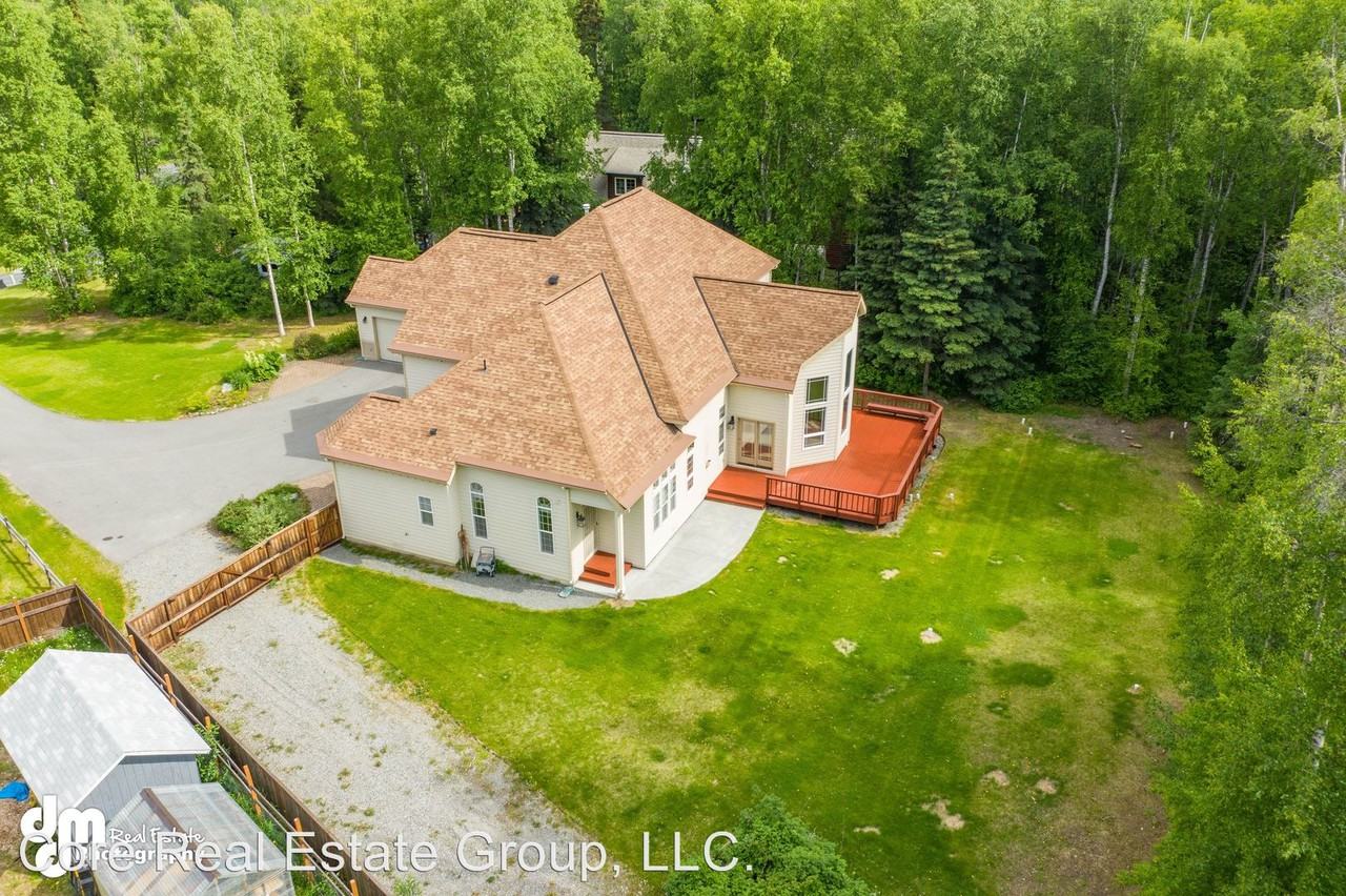 21223 Polly Cir - Photo 3 of 25