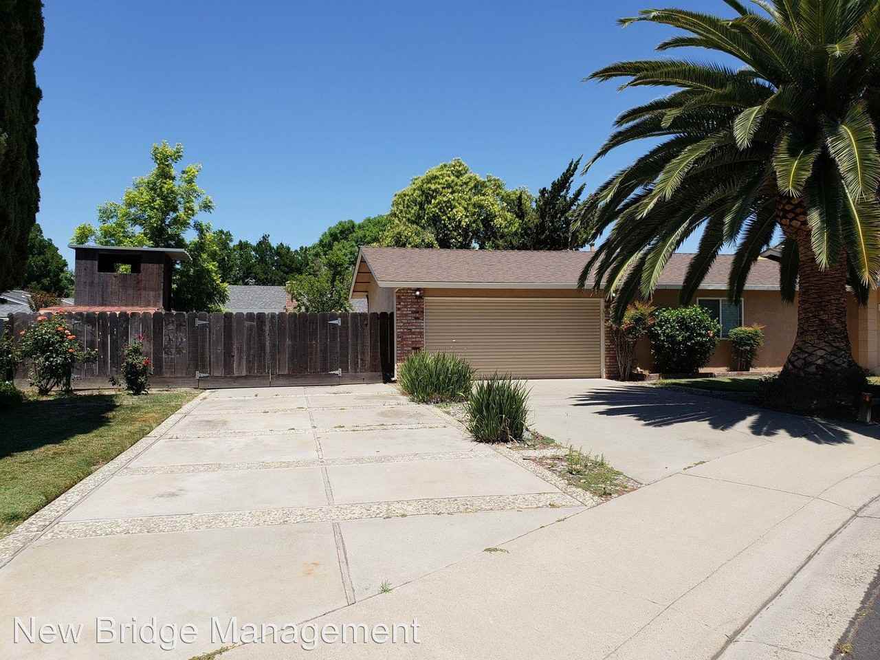 2305 Ridgeway Court - Photo 3 of 22