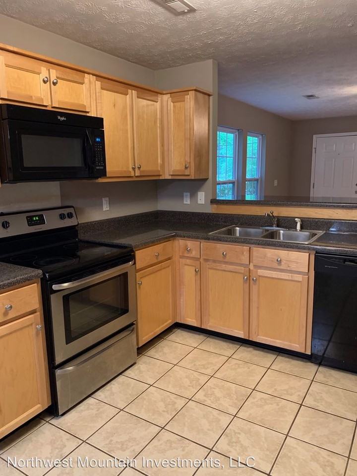 607A&B DUKE ST - Photo 2 of 10