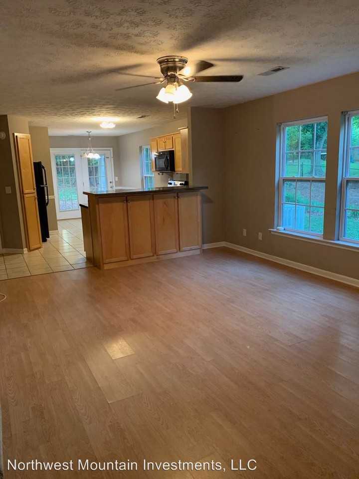 607A&B DUKE ST - Photo 3 of 10