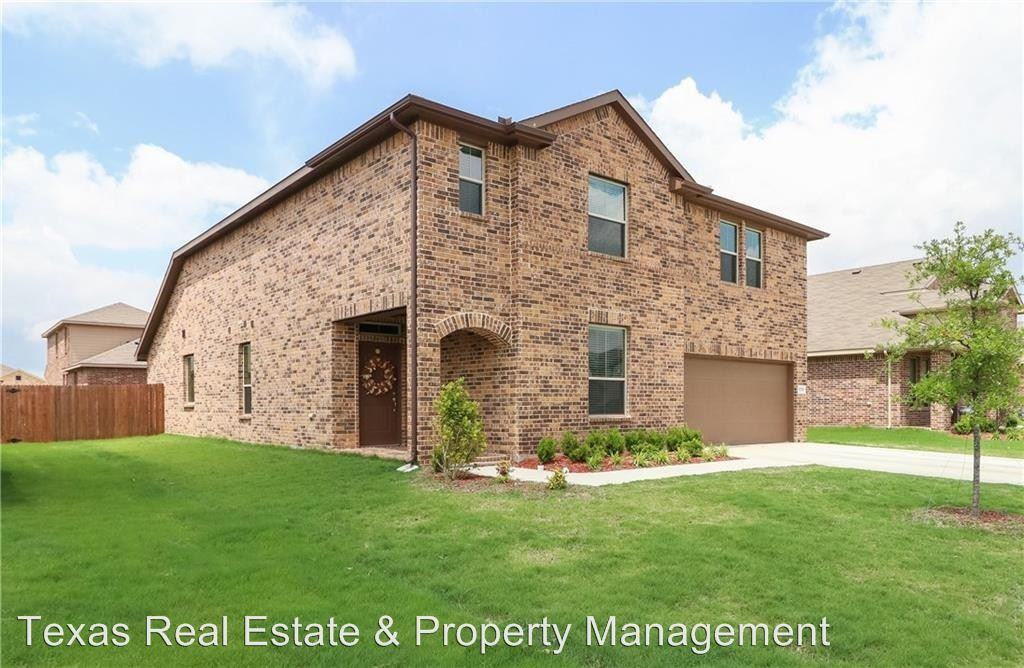 1721 Cross Creek Lane - Photo 2 of 39