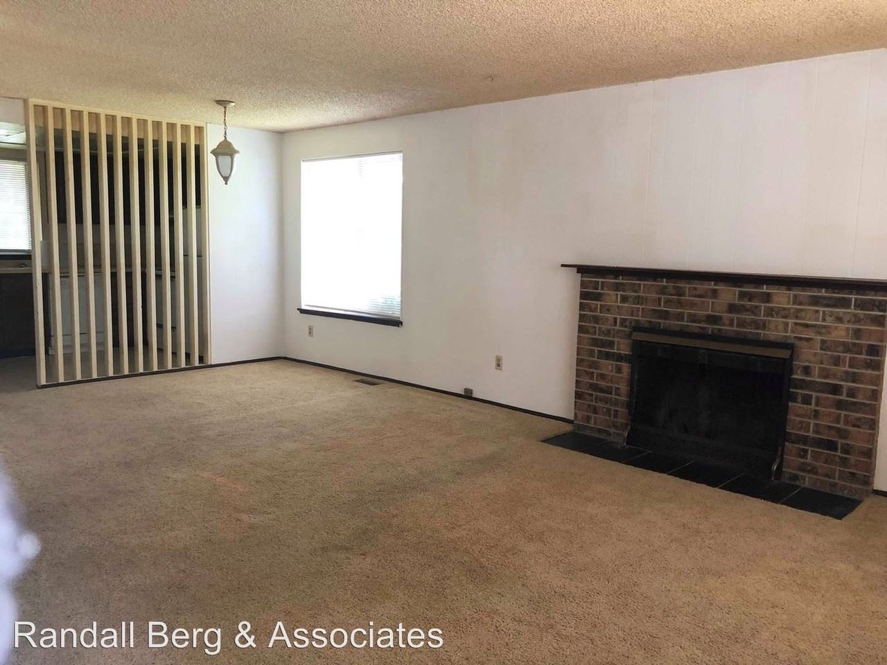 5300 Beach Dr SW - Photo 3 of 6