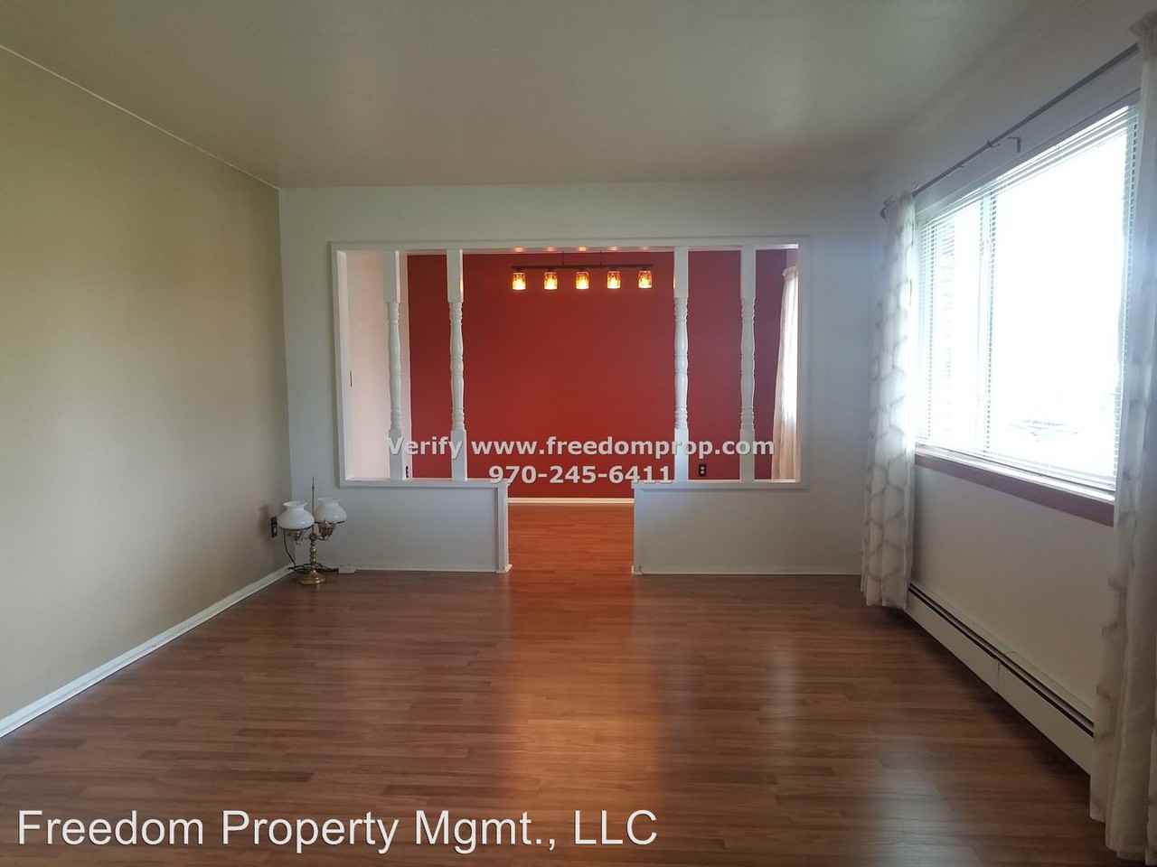 590 Rambling Rd - Photo 3 of 20