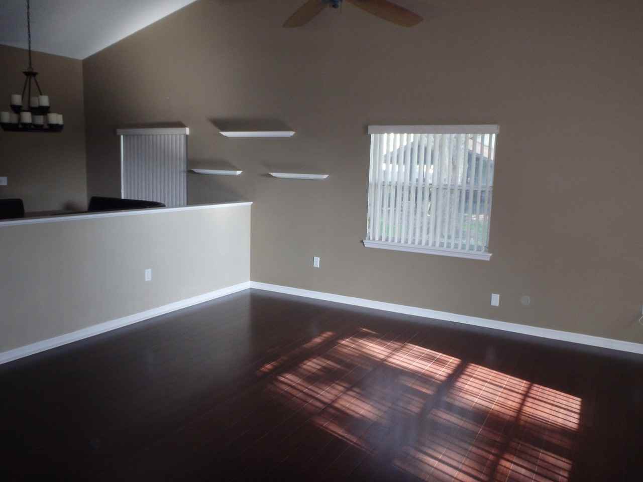 1030 Greenleaf Ct - Photo 2 of 18