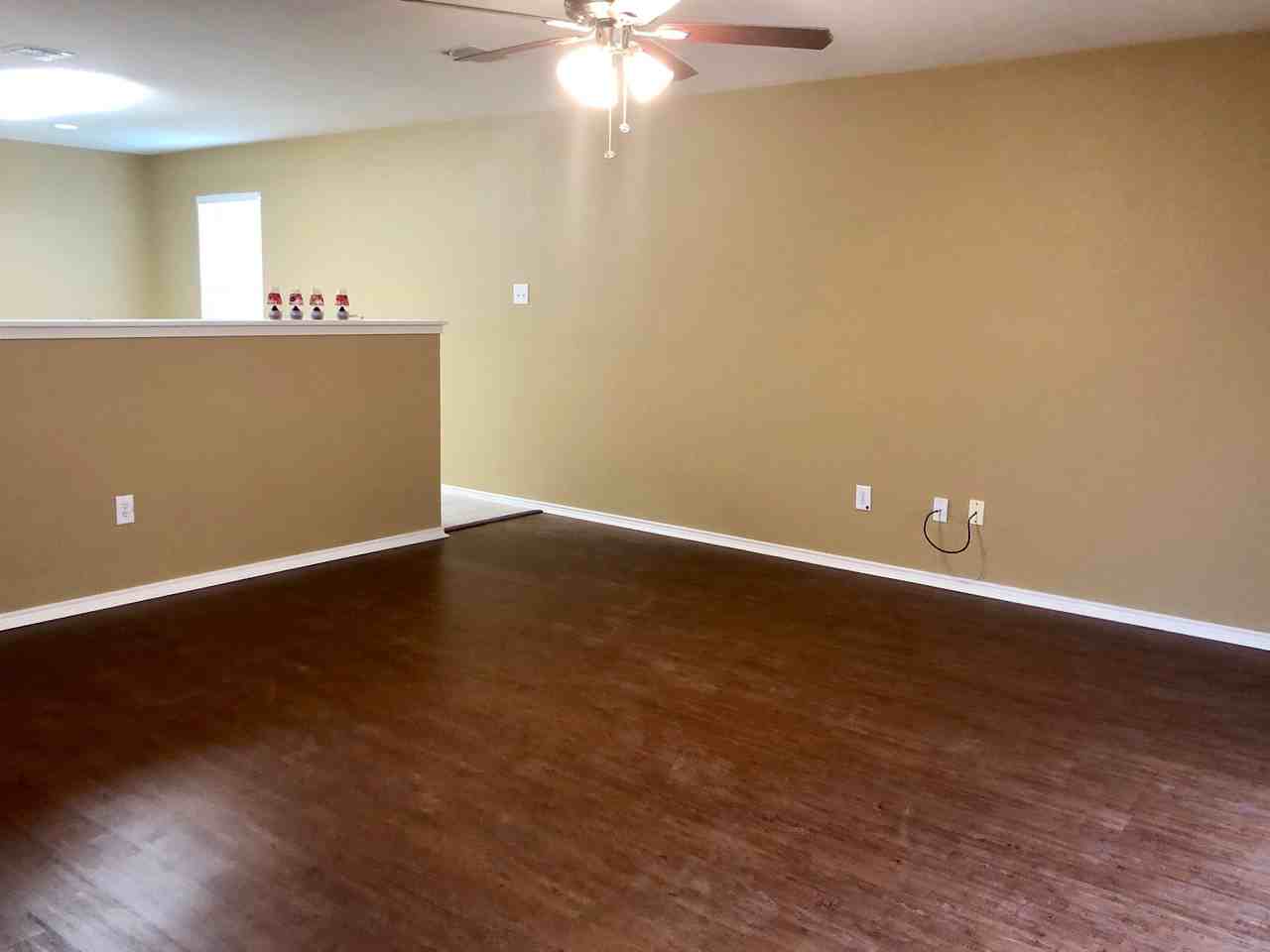 14048 Firebush Ln - Photo 3 of 13