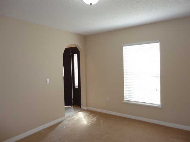 10114 Maronda Dr - Photo 2 of 20