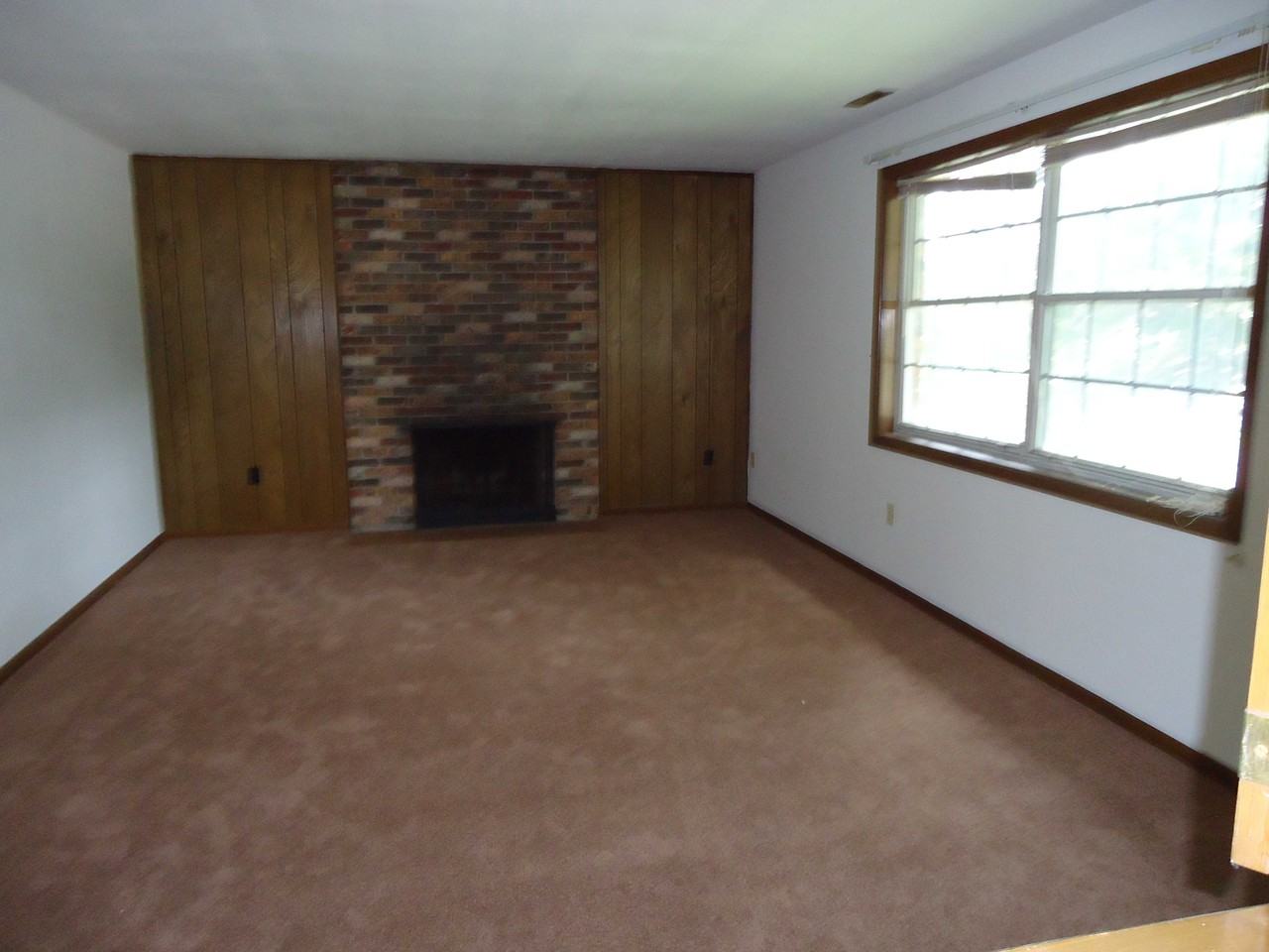 950 Northwood Dr #960 - Photo 2 of 8