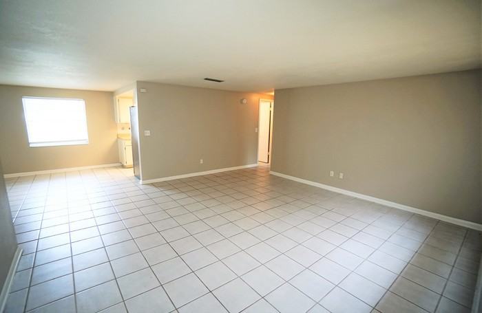 1475 Windjammer Loop - Photo 3 of 16