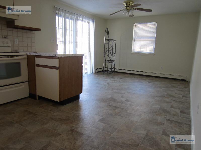 61 Charles Rd - Photo 2 of 36