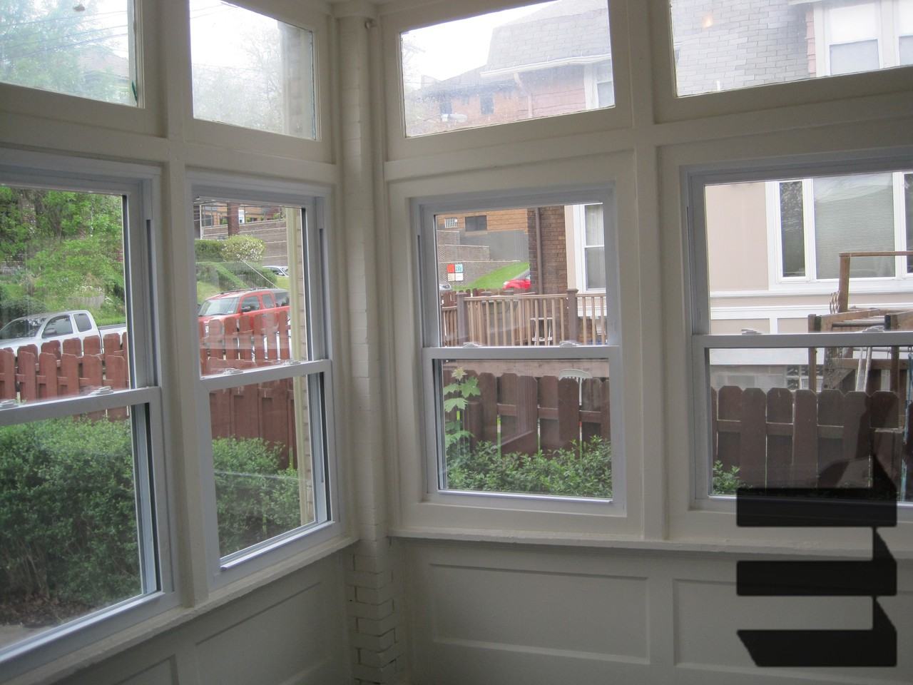 5922 Douglas Street - Photo 2 of 8