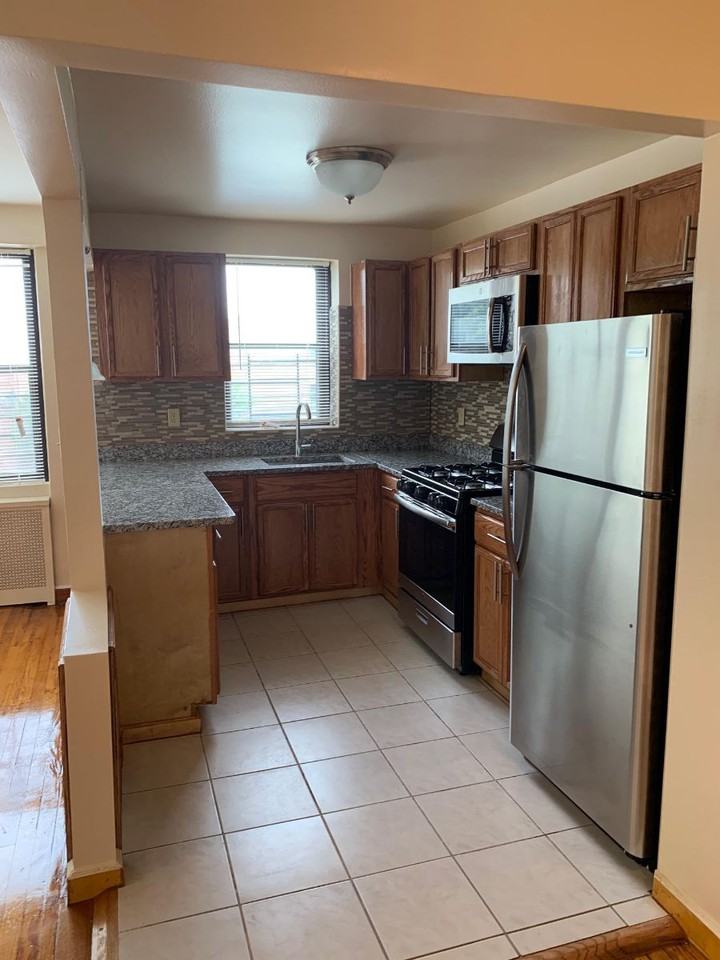 14 Elk St #2K - Photo 2 of 10