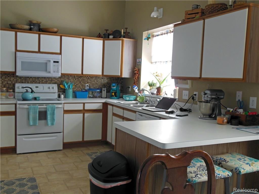 50 Eagle Ridge Rd - Photo 3 of 26