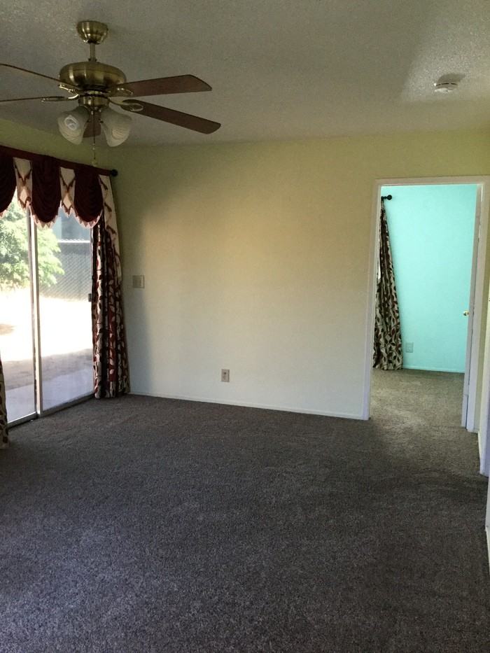 7605 Lander Ave - Photo 2 of 9