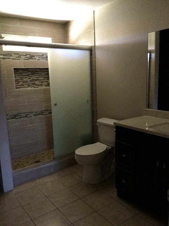 7605 Lander Ave - Photo 3 of 9