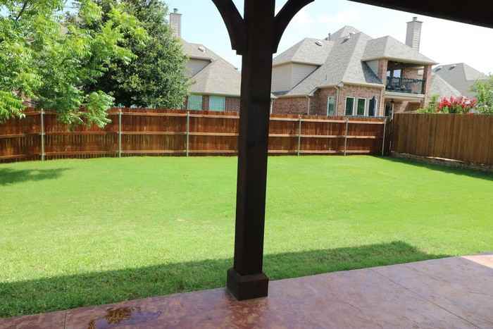 9237 General Worth Dr - Photo 2 of 31