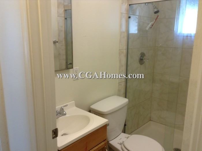 3161 38th Avenue - Photo 3 of 8