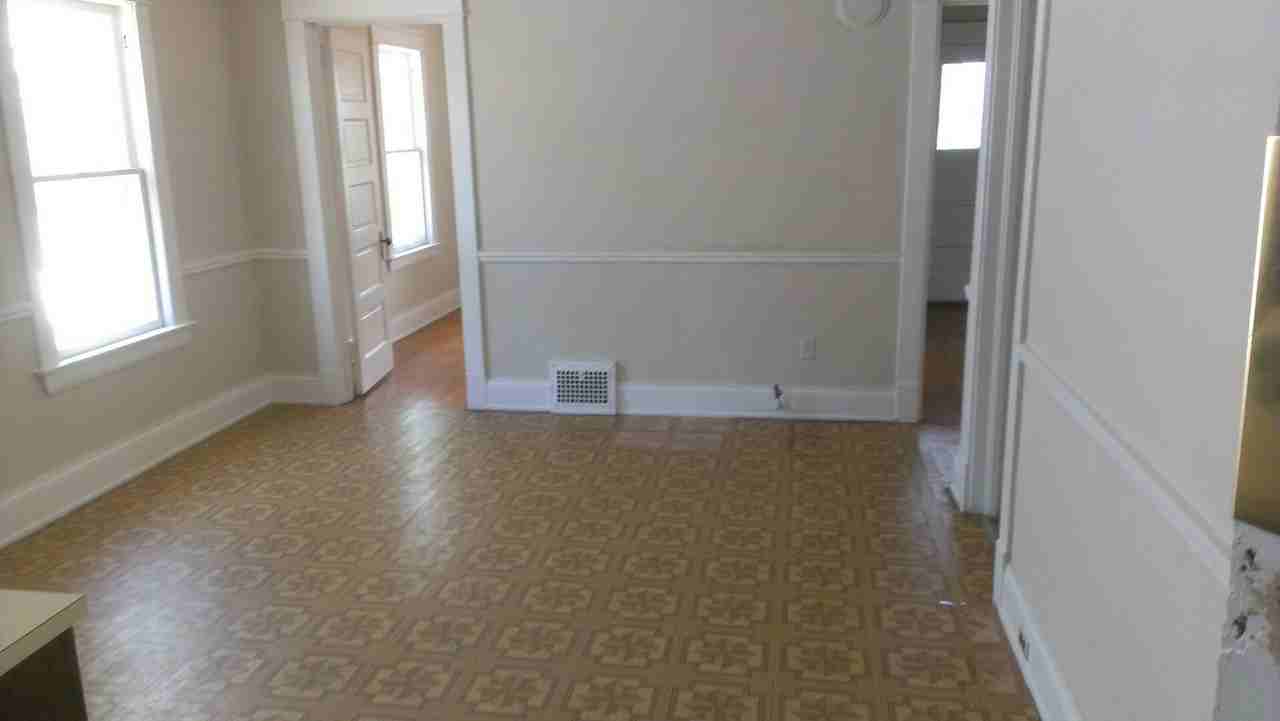 15521 Kipling Avenue - Photo 3 of 13