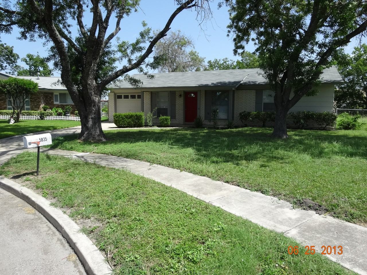 5835 Woodhollow - Photo 2 of 20