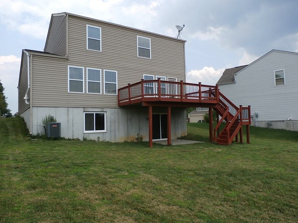 631 Makayla Ct - Photo 3 of 12