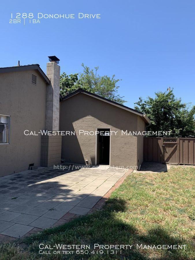 1288 Donohue Dr - Photo 2 of 10